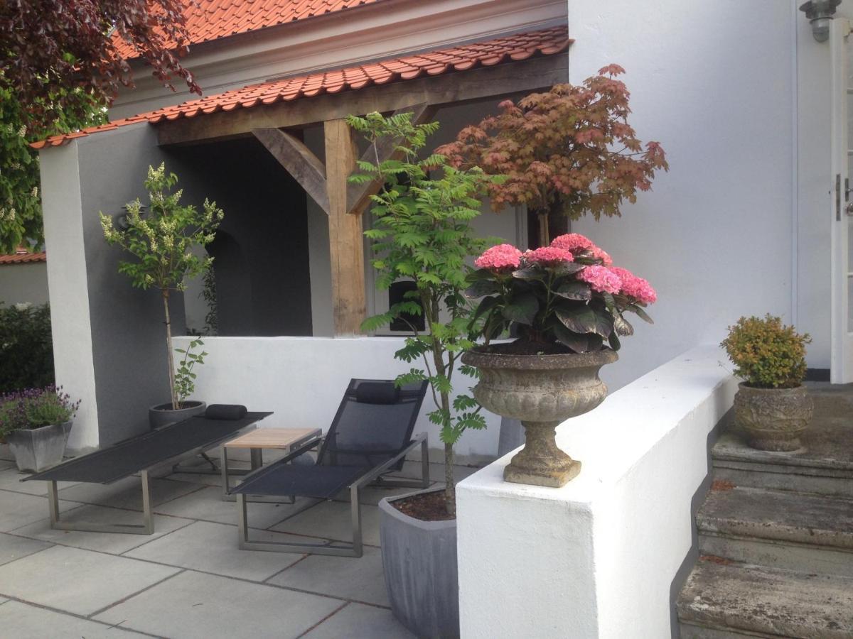 B&B The Old Chestnut Tree Silkeborg Exterior photo